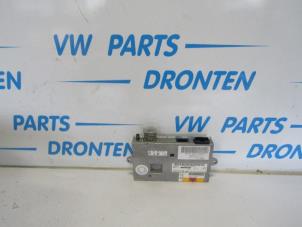 Usagé Ordinateur divers Audi A8 (D3) 4.2 V8 40V Quattro Prix € 100,00 Règlement à la marge proposé par VW Parts Dronten