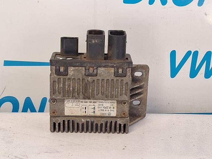 Usagé Ordinateur divers Volkswagen Transporter T5 1.9 TDi Prix € 35,00 Règlement à la marge proposé par VW Parts Dronten