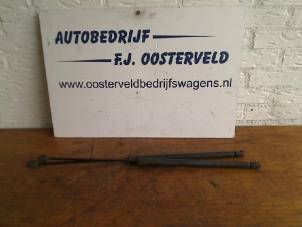 Used Set of gas struts for boot Volkswagen New Beetle (9C1/9G1) 1.8 20V Turbo Price on request offered by VW Parts Dronten