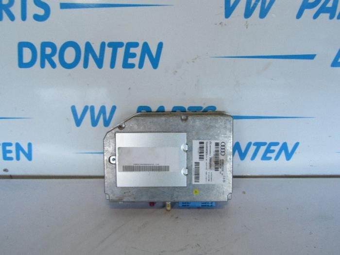 Begagnade Telefonmodul Audi A8 (D3) 4.2 V8 40V Quattro Pris € 100,00 Marginaltabell erbjuds av VW Parts Dronten