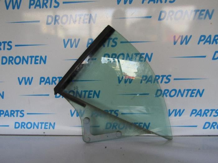 Usados Ventanilla triangular izquierda detrás Audi A5 Cabrio (8F7) 2.0 TFSI 16V Precio € 45,00 Norma de margen ofrecido por VW Parts Dronten