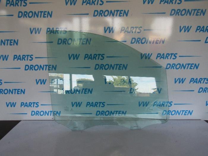 Zusätzliches Fenster 4-türig rechts vorne van een Mercedes-Benz V (447.8) 2.1 220 CDI, 220 d 16V 2018