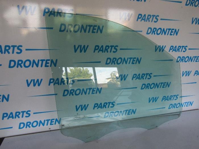 Zusätzliches Fenster 4-türig rechts vorne van een Mercedes-Benz V (447.8) 2.1 220 CDI, 220 d 16V 2018