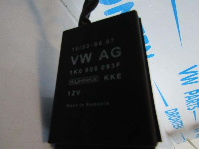 Miscellaneous from a Skoda Superb Combi (3TAC/TAF) 1.8 TSI 16V 2010