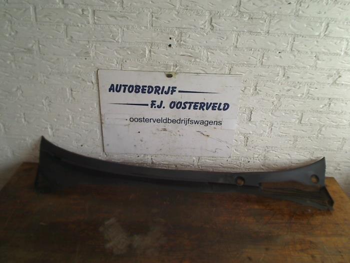 Używane Parawan Fiat Punto Evo (199) 1.3 JTD Multijet 85 16V Cena € 15,00 Procedura marży oferowane przez VW Parts Dronten