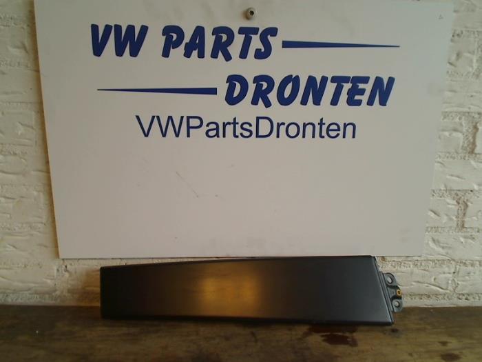Używane Listwa ozdobna Audi A2 (8Z0) 1.4 16V Cena € 20,00 Procedura marży oferowane przez VW Parts Dronten