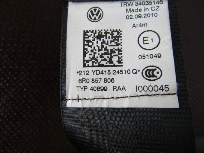Zestaw pasów bezpieczenstwa tyl z Volkswagen Polo V (6R) 1.2 TDI 12V BlueMotion 2010