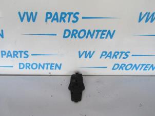 Usagé Divers Volkswagen Up! (121) 1.0 12V 60 Prix € 25,00 Règlement à la marge proposé par VW Parts Dronten