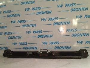 Used Lock plate Volkswagen Transporter T4 1.9 TD Price € 27,50 Margin scheme offered by VW Parts Dronten