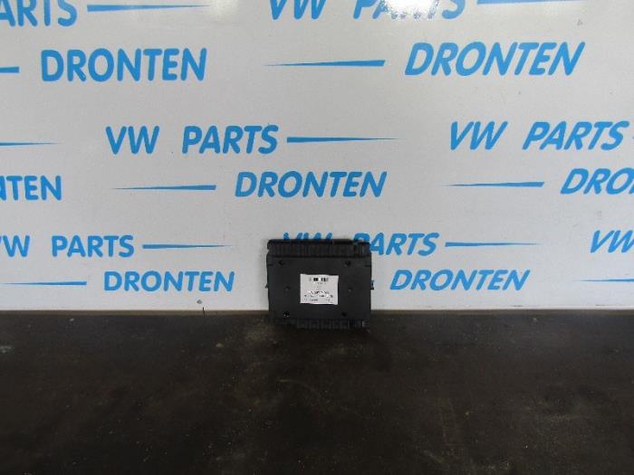Used Body control computer Volkswagen Phaeton (3D) 4.2 V8 40V 4Motion Price € 50,00 Margin scheme offered by VW Parts Dronten