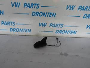 Usados Antena Volkswagen Passat Variant (365) 1.6 TDI 16V Bluemotion Precio € 20,00 Norma de margen ofrecido por VW Parts Dronten