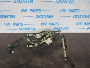 Usados Antena Volkswagen Touran (1T1/T2) 2.0 TDI 16V 136 Precio € 20,00 Norma de margen ofrecido por VW Parts Dronten