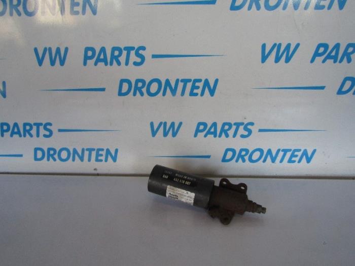 Usagé Divers Audi RS 6 Avant (C5) RS6 4.2 V8 40V Biturbo Prix € 65,00 Règlement à la marge proposé par VW Parts Dronten