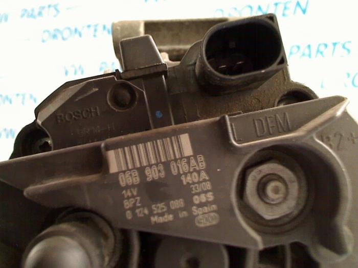 Dynamo d'un Volkswagen Scirocco (137/13AD) 2.0 TSI 16V 2009