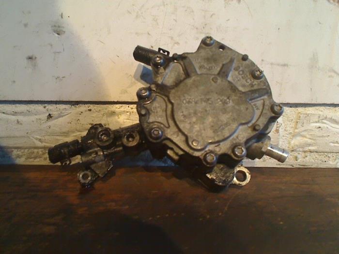 Begagnade Boosterpump Volkswagen Caddy III (2KA,2KH,2CA,2CH) 2.0 SDI Pris på förfrågan erbjuds av VW Parts Dronten