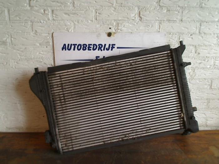 Usagé Intercooler Volkswagen Caddy Combi III (2KB,2KJ) 1.9 TDI Prix € 50,00 Règlement à la marge proposé par VW Parts Dronten