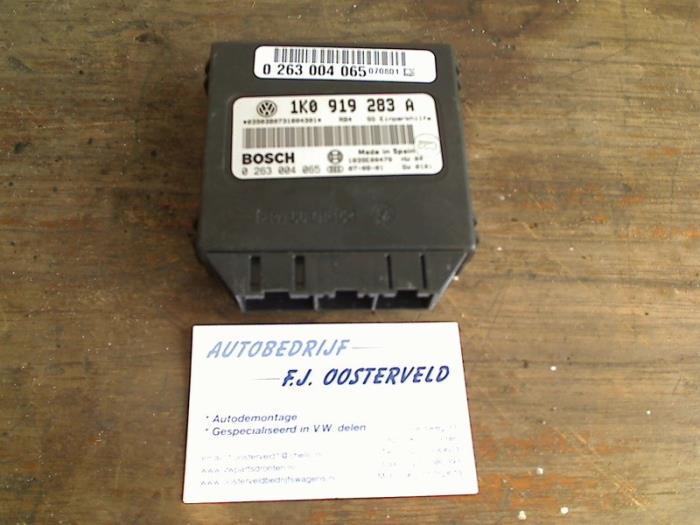 Usagé Ordinateur divers Volkswagen Golf V (1K1) 1.4 TSI 140 16V Prix € 20,00 Règlement à la marge proposé par VW Parts Dronten