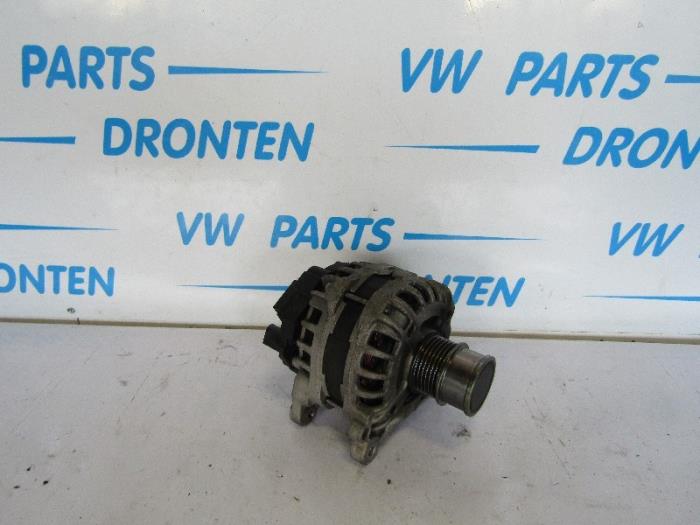 Usagé Dynamo Audi Q2 (GAB/GAG) 1.0 TFSI 12V Prix € 40,00 Règlement à la marge proposé par VW Parts Dronten