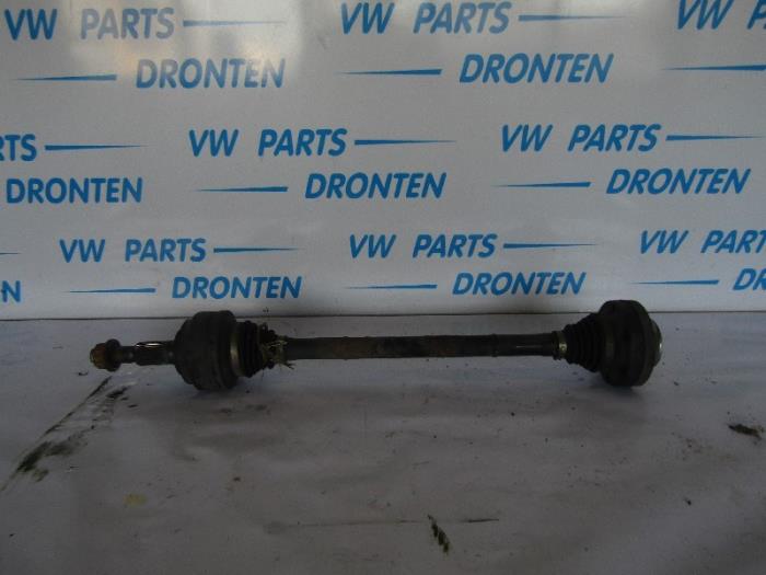 Gebrauchte Antriebswelle rechts hinten Volkswagen Touareg (7LA/7L6) 5.0 TDI V10 Preis € 75,00 Margenregelung angeboten von VW Parts Dronten