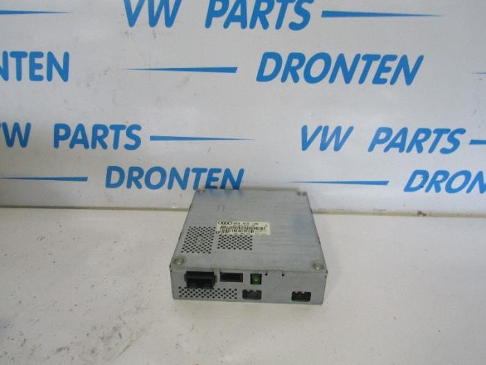 Usagé Ordinateur divers Audi A8 (D3) 4.2 V8 40V Quattro Prix € 150,00 Règlement à la marge proposé par VW Parts Dronten