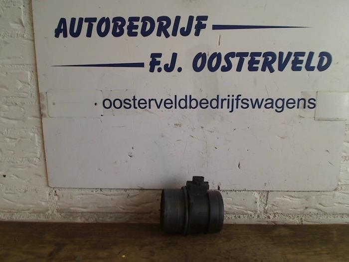 Begagnade Luftflödesmätare Volkswagen Transporter T5 2.0 TDI DRF Pris € 25,00 Marginaltabell erbjuds av VW Parts Dronten