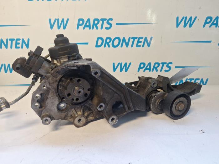 Begagnade Högtryckspump Volkswagen Golf VI (5K1) 2.0 TDI 16V Pris € 125,00 Marginaltabell erbjuds av VW Parts Dronten