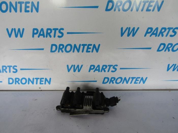 Gebrauchte Zündspule Audi A4 Avant (B5) 2.4 30V Preis € 30,00 Margenregelung angeboten von VW Parts Dronten