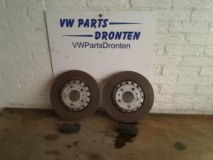 Used Rear brake disc Audi A8 (D3) 4.0 TDI V8 32V Quattro Price € 175,00 Margin scheme offered by VW Parts Dronten