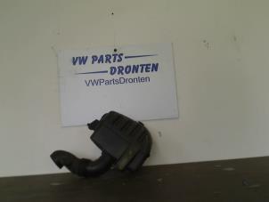 Used Air box Volkswagen Caddy III (2KA,2KH,2CA,2CH) 2.0 SDI Price on request offered by VW Parts Dronten