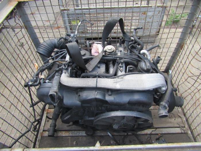 Używane Silnik Audi A4 Cabriolet (B6) 2.5 TDI 24V Cena € 250,00 Procedura marży oferowane przez VW Parts Dronten