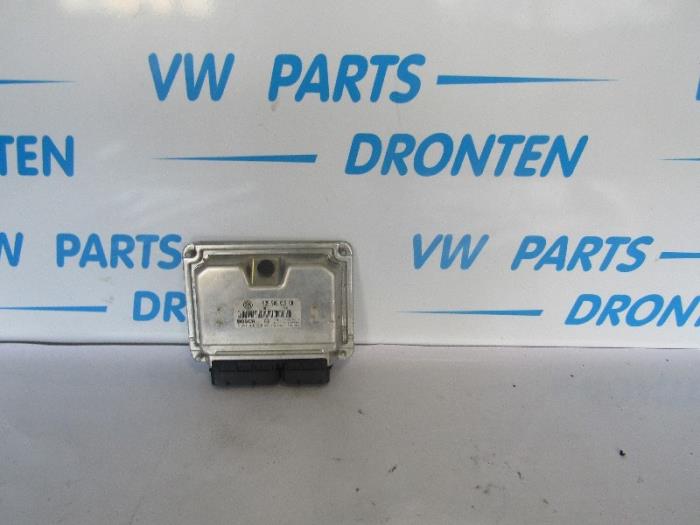Używane Komputer pokladowy Volkswagen Passat Variant (3B5) 1.9 TDI 115 Cena € 50,00 Procedura marży oferowane przez VW Parts Dronten