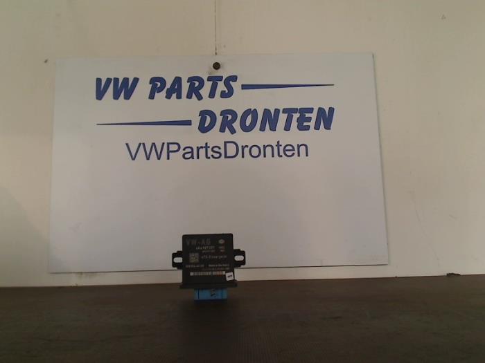 Usagé Ordinateur divers Audi A8 (D4) 4.2 V8 40V FSI Quattro Prix € 75,00 Règlement à la marge proposé par VW Parts Dronten