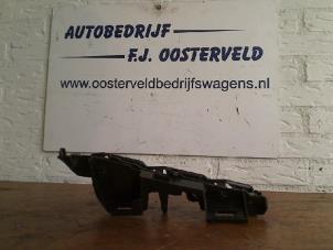 Used Front bumper bracket, right Citroen C4 Coupé (LA) Price on request offered by VW Parts Dronten