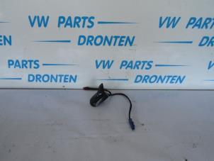 Usados Antena Audi A6 Avant Quattro (C6) Precio € 25,00 Norma de margen ofrecido por VW Parts Dronten