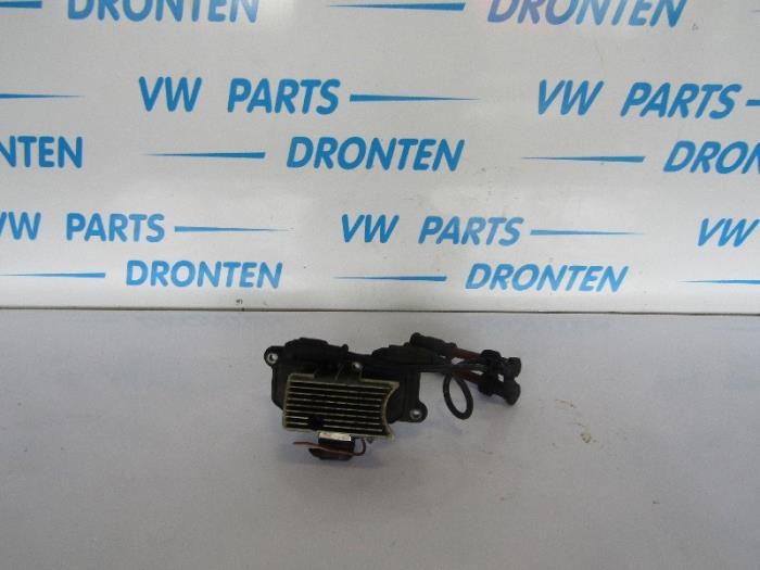 Używane Modul zaplonu Audi A4 (B5) 1.8 20V Cena € 50,00 Procedura marży oferowane przez VW Parts Dronten