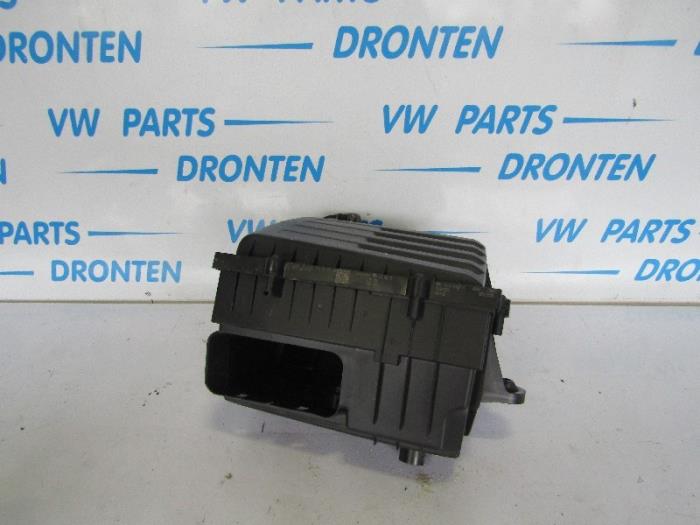 Gebrauchte Luftfiltergehäuse Volkswagen Golf VII (AUA) 2.0 TDI 16V Preis € 50,00 Margenregelung angeboten von VW Parts Dronten