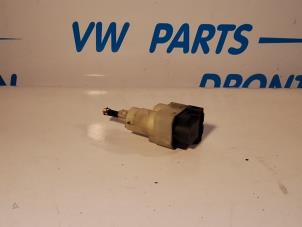 Used Clutch switch Volkswagen Transporter T5 2.0 TDI DRF Price € 15,73 Inclusive VAT offered by VW Parts Dronten