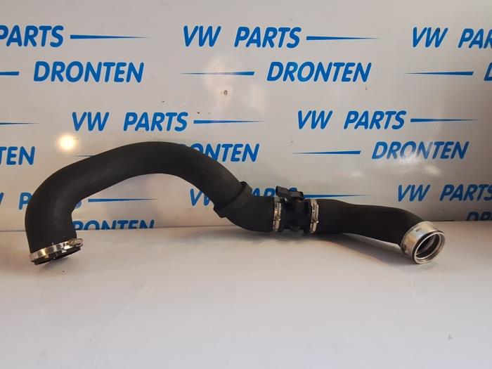 Usados Manguera intercooler Volkswagen Transporter T5 2.0 TDI DRF Precio € 48,40 IVA incluido ofrecido por VW Parts Dronten