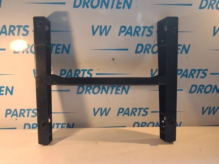Begagnade Sätesram Volkswagen Caddy IV 2.0 TDI 102 Pris € 48,40 Inklusive moms erbjuds av VW Parts Dronten