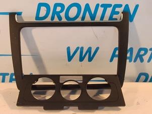Used Dashboard decoration strip Volkswagen Polo V (6R) 1.4 TDI Price € 20,00 Margin scheme offered by VW Parts Dronten