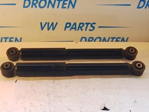 Used Shock absorber kit Volkswagen Caddy IV 2.0 TDI 102 Price € 60,50 Inclusive VAT offered by VW Parts Dronten