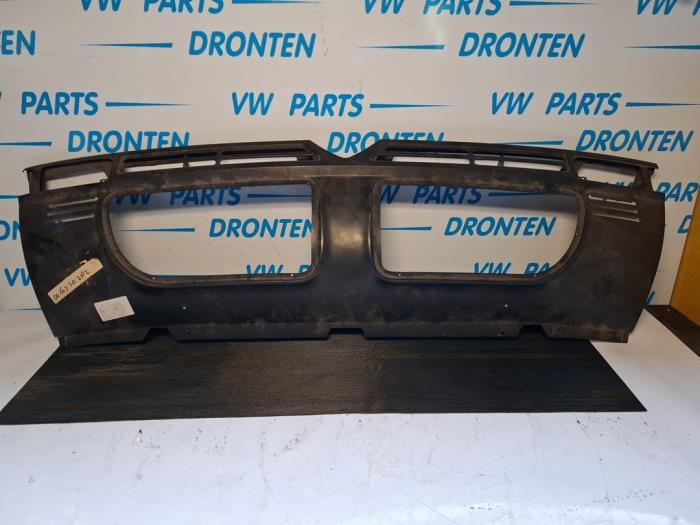 Używane Panel przedni Alfa Romeo Alfetta GT (116) 2.0 GT Cena € 1.100,00 Procedura marży oferowane przez VW Parts Dronten