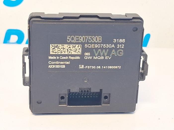 Begagnade Gateway-modul Volkswagen Golf VII (AUA) 1.4 GTE 16V Pris € 75,00 Marginaltabell erbjuds av VW Parts Dronten