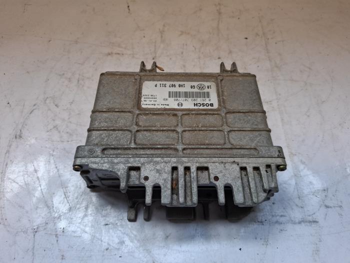 Gebrauchte BordSteuergerät Volkswagen Golf III Cabrio Restyling (1E7) 1.8 Preis € 50,00 Margenregelung angeboten von VW Parts Dronten