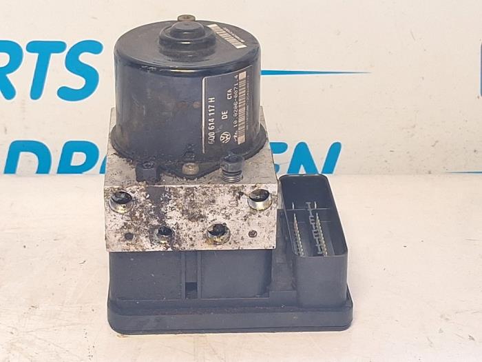 Begagnade ABS-pump Volkswagen Polo IV (9N1/2/3) 1.4 16V Pris € 30,00 Marginaltabell erbjuds av VW Parts Dronten