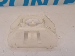 Begagnade Bromspedal Volkswagen Up! (121) 1.0 12V 60 Pris € 10,00 Marginaltabell erbjuds av VW Parts Dronten