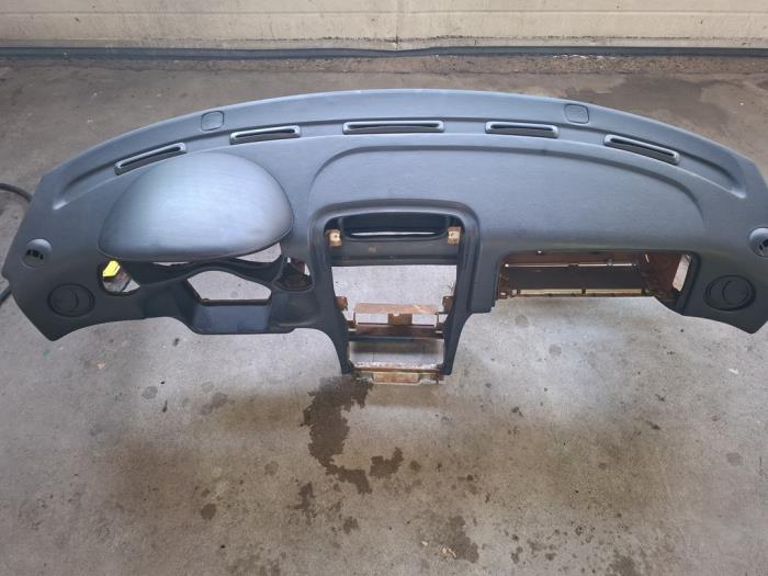 Używane Panel Alfa Romeo Spider (916) 2.0 16V Twin Spark Cena € 150,00 Procedura marży oferowane przez VW Parts Dronten
