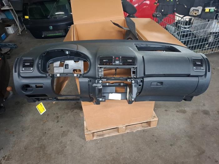 Używane Panel Skoda Fabia II (5J) 1.2 TDI 12V Greenline Cena € 90,00 Procedura marży oferowane przez VW Parts Dronten