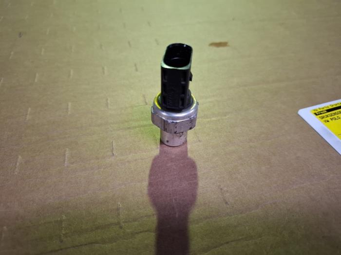 Begagnade Trycksensor, luftkonditionering Volkswagen Polo VI (AW1) 1.6 TDI 16V 80 Pris € 20,00 Marginaltabell erbjuds av VW Parts Dronten
