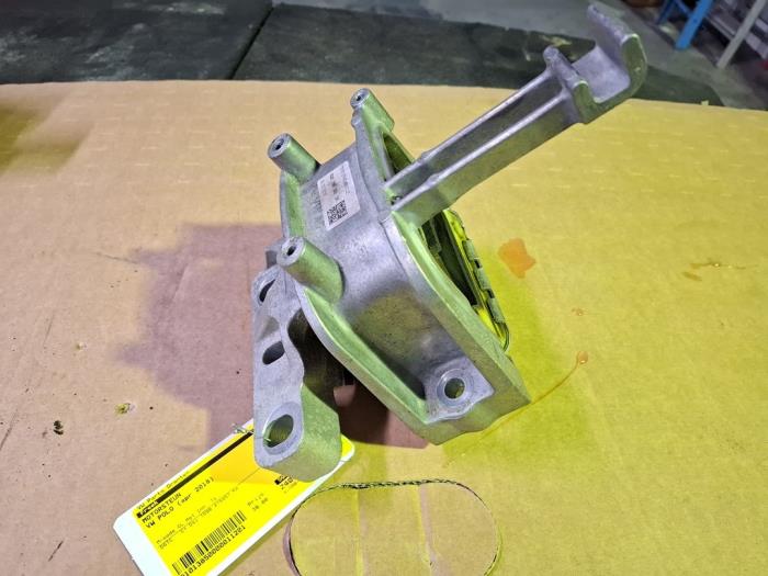Used Engine mount Volkswagen Polo VI (AW1) 1.6 TDI 16V 80 Price € 36,00 Margin scheme offered by VW Parts Dronten